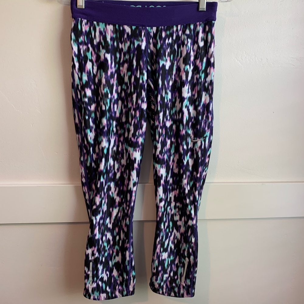 Nike Dri-Fit Purple Abstract Line Cropped Leggings